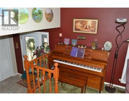 14 NIGHTINGALE Crescent - 23