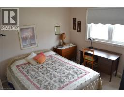 14 NIGHTINGALE Crescent - 30