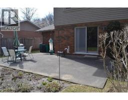 14 NIGHTINGALE Crescent - 9