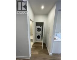 15 S WELLINGTON Street S UnitNo. 1701 - 9