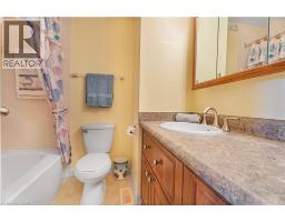 78 ESTHER Avenue - 17