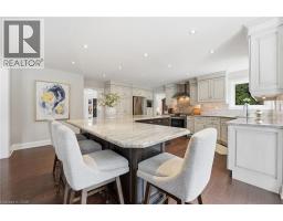 28 DEERVIEW Avenue - 16