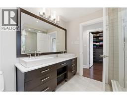 28 DEERVIEW Avenue - 30