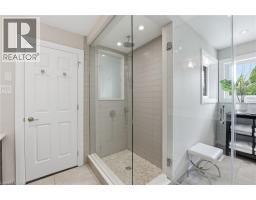 28 DEERVIEW Avenue - 31