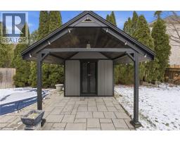 28 DEERVIEW Avenue - 44