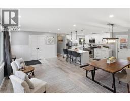 12 DEAN Crescent - 19