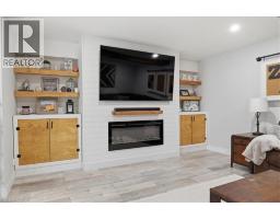 12 DEAN Crescent - 23