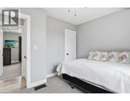 12 DEAN Crescent - 31