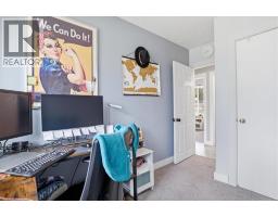 12 DEAN Crescent - 34