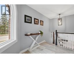 12 DEAN Crescent - 35