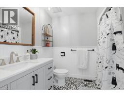 12 DEAN Crescent - 37