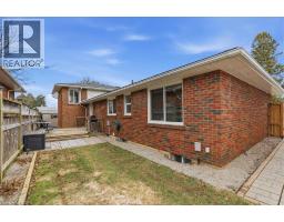 12 DEAN Crescent - 41