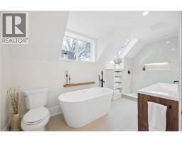 81 NELSON Street - 18