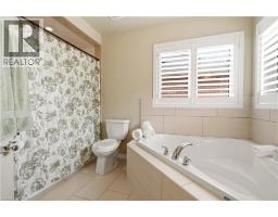 105 LARRY Crescent - 22