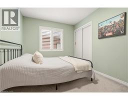 105 LARRY Crescent - 28