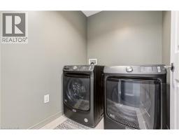 105 LARRY Crescent - 29