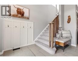 105 LARRY Crescent - 4