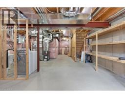 180 LINKS Crescent - 35