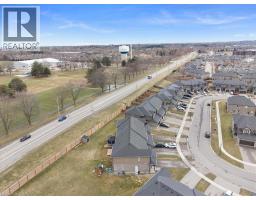 180 LINKS Crescent - 44