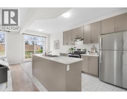 180 LINKS Crescent - 6