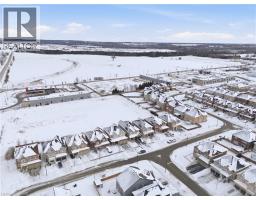 1 BAWCUTT Crescent - 36