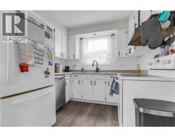 1079 CANFIELD Crescent - 11