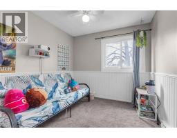 1079 CANFIELD Crescent - 18