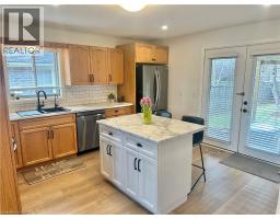 7 SPRUCE GROVE Court - 11