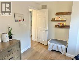 7 SPRUCE GROVE Court - 19