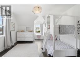 106 LAUREL Street - 17