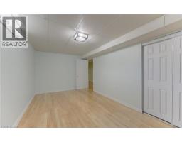 117 ERINBROOK Drive - 34