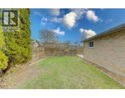 117 ERINBROOK Drive - 43