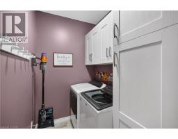 36 BANKS Street - 25