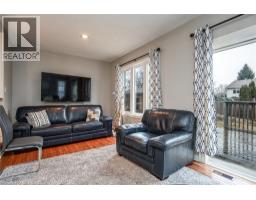 236 DARTMOOR Crescent - 17