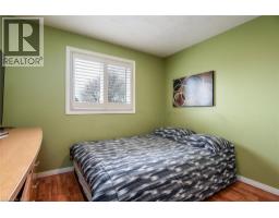 236 DARTMOOR Crescent - 30