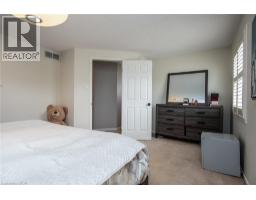 236 DARTMOOR Crescent - 36