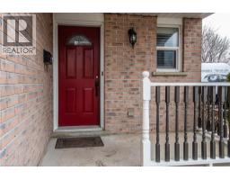 236 DARTMOOR Crescent - 4