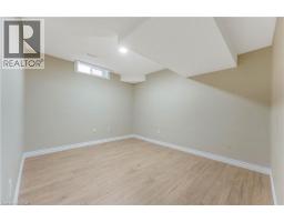 135 VERONICA Drive - 33