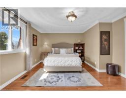 228 MICHENER Crescent - 32