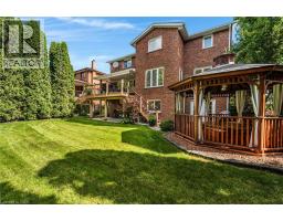 228 MICHENER Crescent - 45