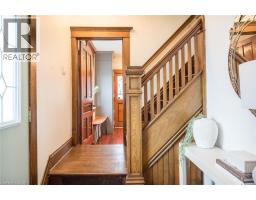 207 WATERLOO Street N - 12