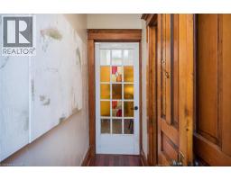 207 WATERLOO Street N - 20