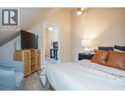 207 WATERLOO Street N - 36