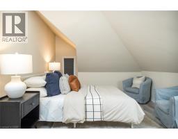 207 WATERLOO Street N - 38