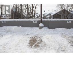 55 GREEN VALLEY Drive UnitNo. 1002 - 19