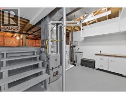 39 SUMMIT Crescent - 20