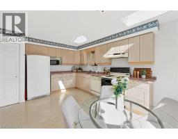 39 SUMMIT Crescent - 9