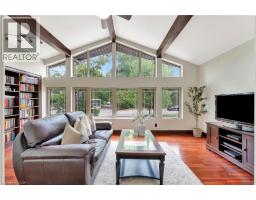 11 MAPLE HILL Drive - 31