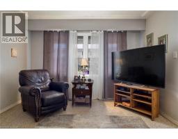 44 BRECKENRIDGE Drive - 10