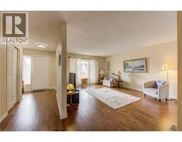 20 EDWIN Crescent - 16